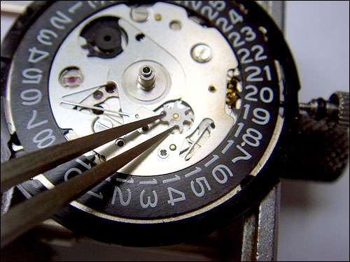 Seiko 7s26 DIY repair - intermediate wheel