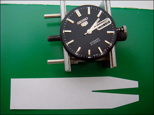 Seiko 7s26 DIY disassembly - paper dial protector